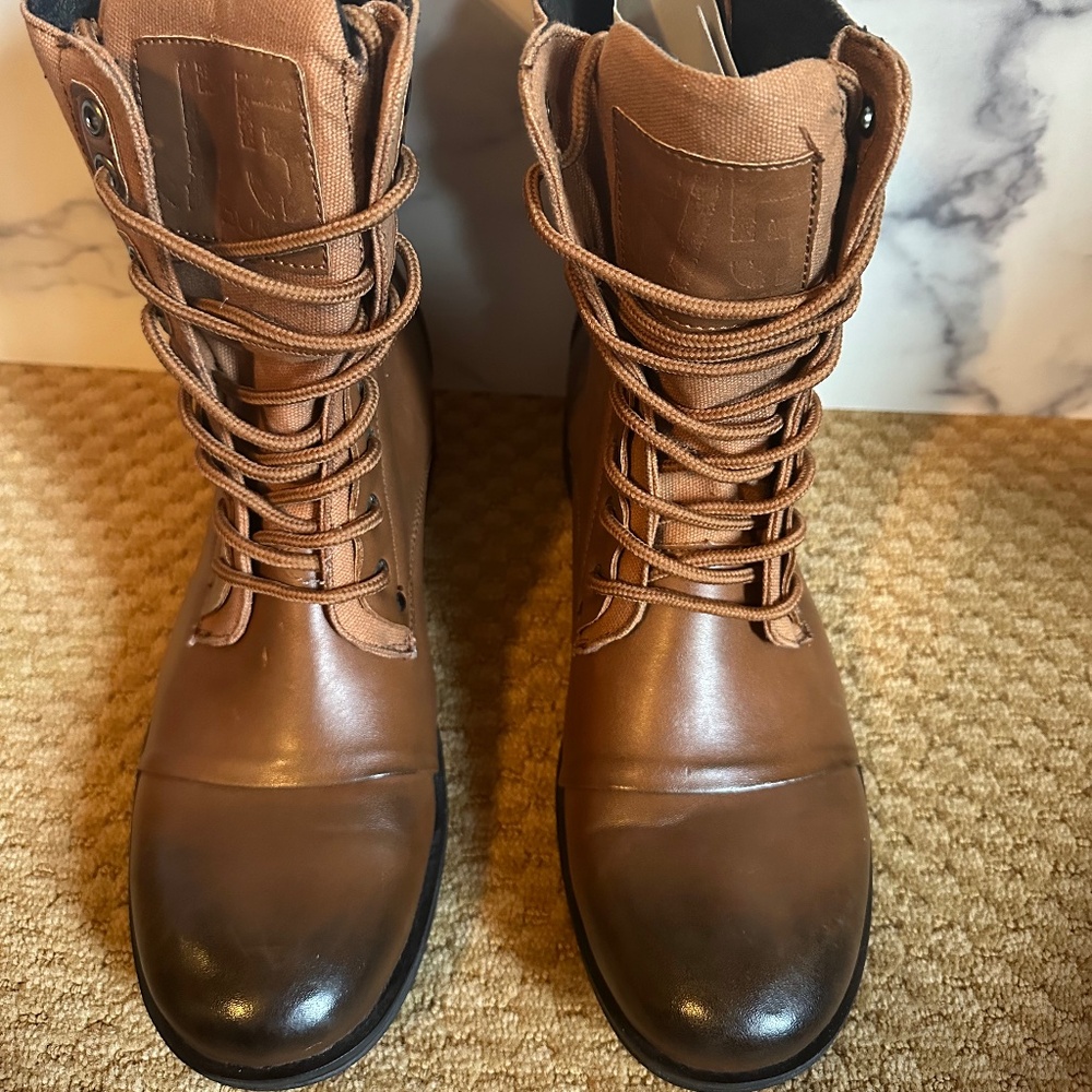 J75 by Jump Men’s Combat Boots